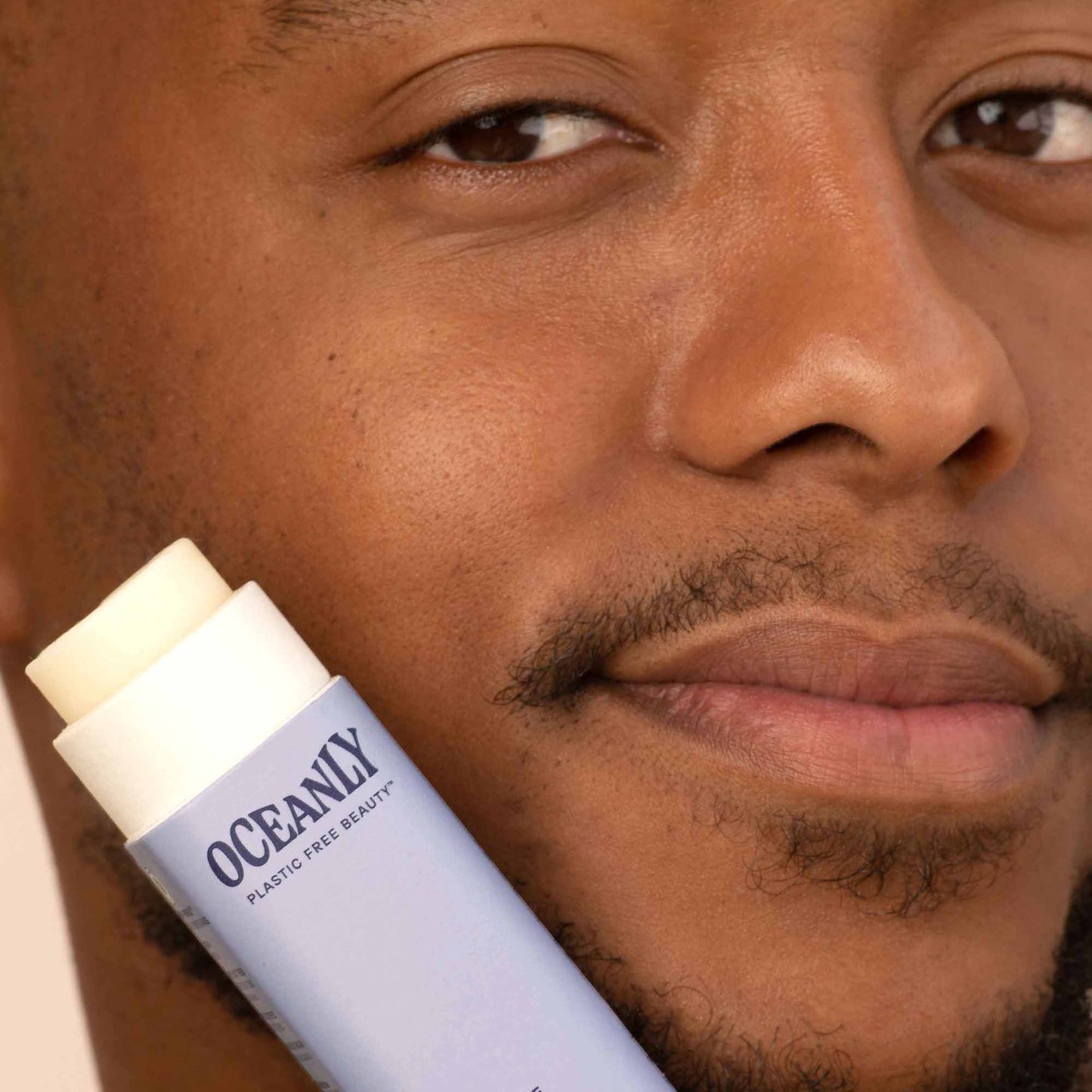 Crema sólida antienvejecimiento para ojos